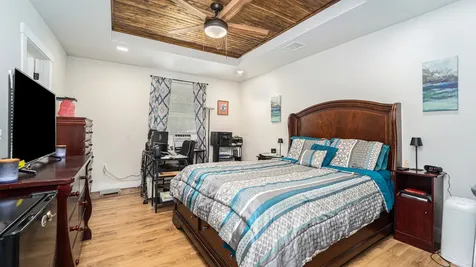 302 Brook Hollow Drive Conroe TX 77385