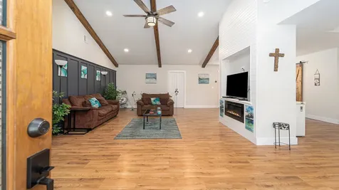 302 Brook Hollow Drive Conroe TX 77385