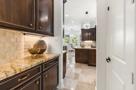 4134 Bellefontaine Street Houston TX 77025