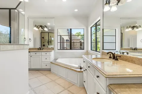 4134 Bellefontaine Street Houston TX 77025