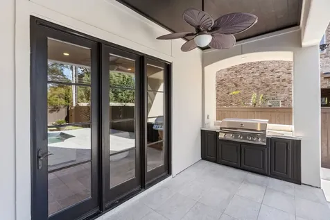 4134 Bellefontaine Street Houston TX 77025