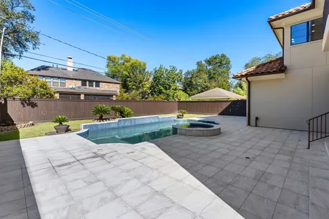 4134 Bellefontaine Street Houston TX 77025