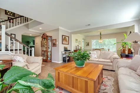 320 N Amherst Drive West Columbia TX 77486