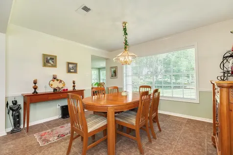 320 N Amherst Drive West Columbia TX 77486