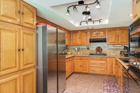 320 N Amherst Drive West Columbia TX 77486