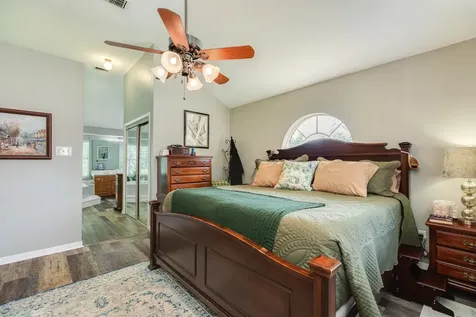 320 N Amherst Drive West Columbia TX 77486