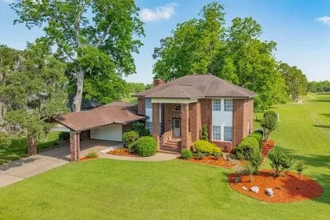 320 N Amherst Drive West Columbia TX 77486