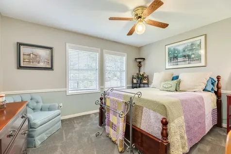 320 N Amherst Drive West Columbia TX 77486