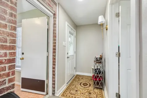 320 N Amherst Drive West Columbia TX 77486
