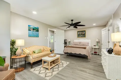 320 N Amherst Drive West Columbia TX 77486