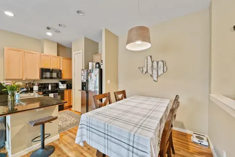 4514 Center Street C Houston TX 77007