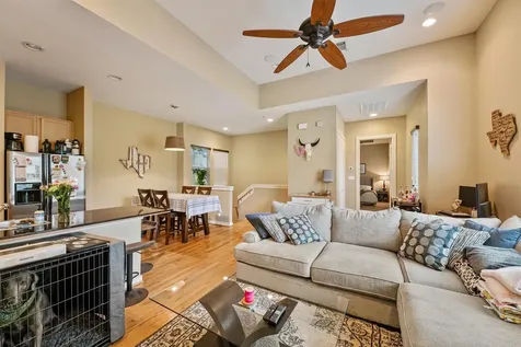 4514 Center Street C Houston TX 77007