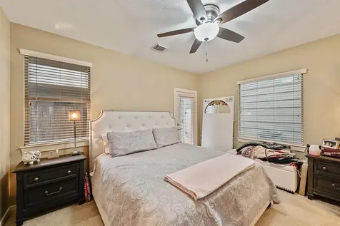 4514 Center Street C Houston TX 77007