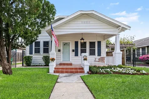 1118 Peddie Street Houston TX 77009