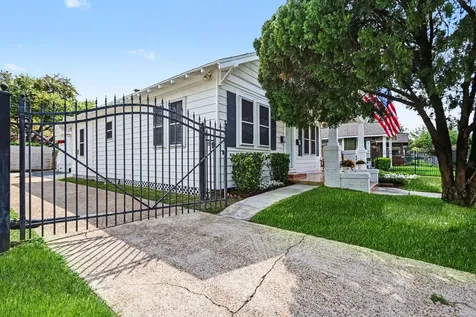 1118 Peddie Street Houston TX 77009
