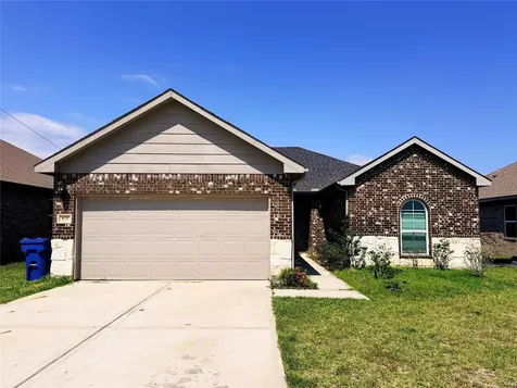 870 5102 Road Cleveland TX 77327
