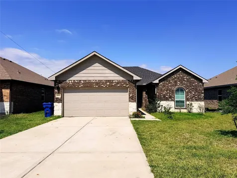 870 5102 Road Cleveland TX 77327