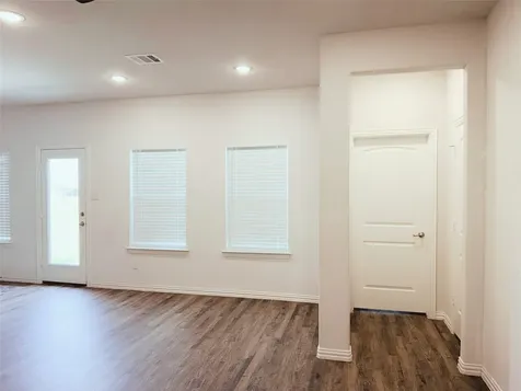 870 5102 Road Cleveland TX 77327