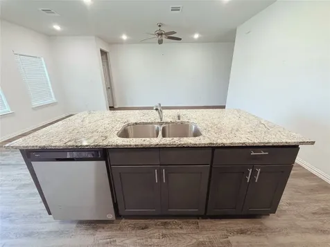 870 5102 Road Cleveland TX 77327