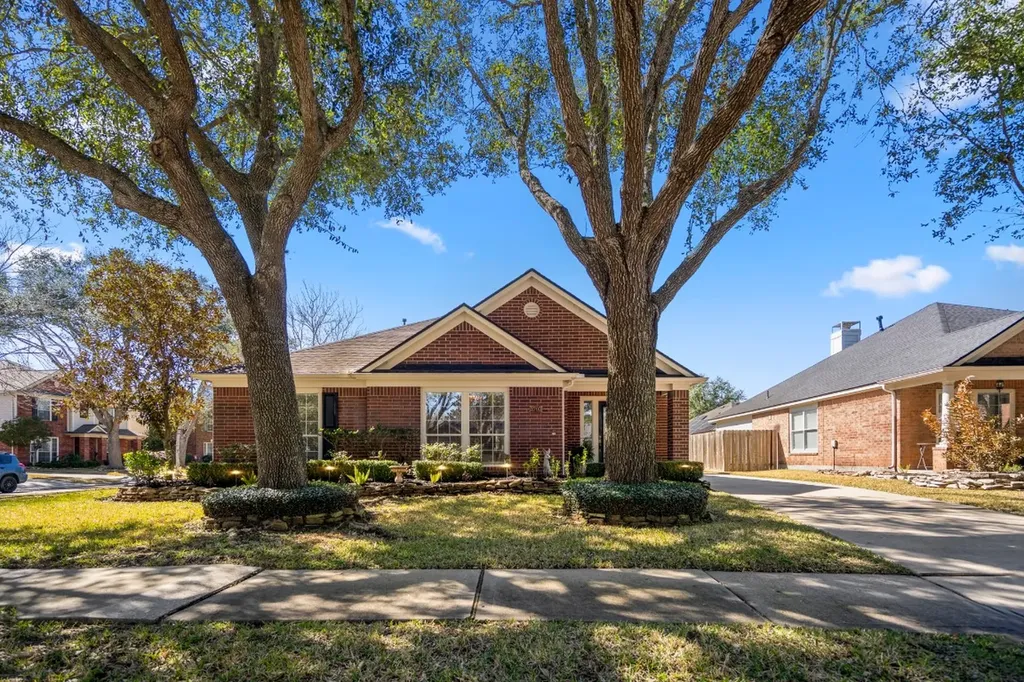 3703 Pelican Lake Drive Richmond TX 77406