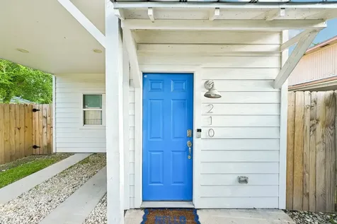 210 Garrotsville Street Houston TX 77022