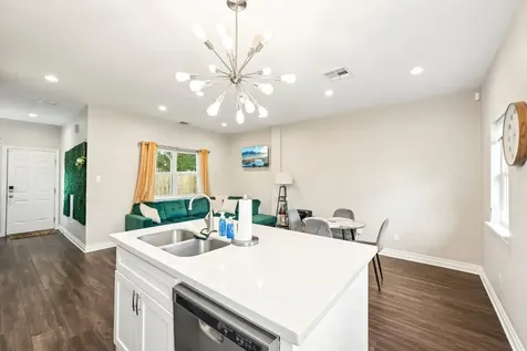 210 Garrotsville Street Houston TX 77022