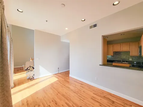 2520 Robinhood 800 Houston TX 77005