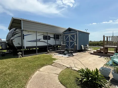 1283 N Monkhouse Drive Port Bolivar TX 77650