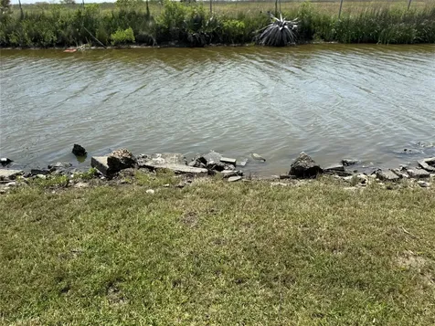 1283 N Monkhouse Drive Port Bolivar TX 77650