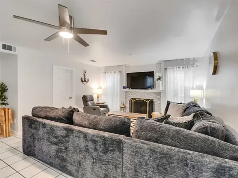 10027 Glenkirk Drive Houston TX 77089
