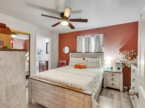 10027 Glenkirk Drive Houston TX 77089