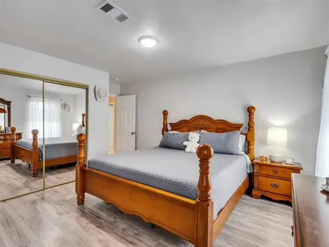 10027 Glenkirk Drive Houston TX 77089