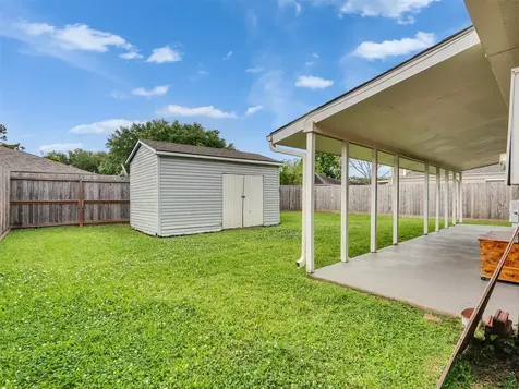 10027 Glenkirk Drive Houston TX 77089
