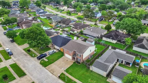 10027 Glenkirk Drive Houston TX 77089