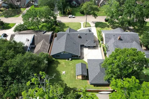 226 Driftwood Drive Seabrook TX 77586