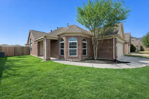 5011 Forest Hurst Glen Spring TX 77373