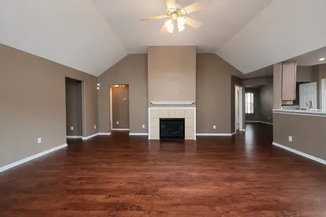 5011 Forest Hurst Glen Spring TX 77373