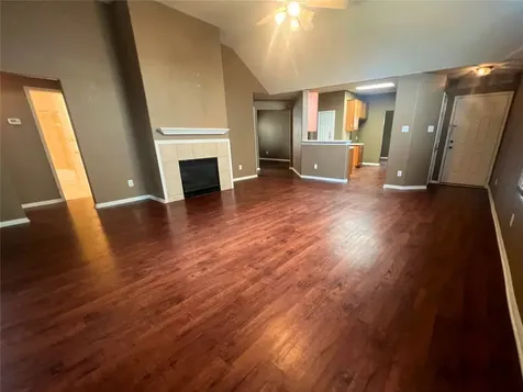 5011 Forest Hurst Glen Spring TX 77373