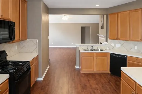 5011 Forest Hurst Glen Spring TX 77373