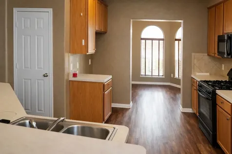 5011 Forest Hurst Glen Spring TX 77373