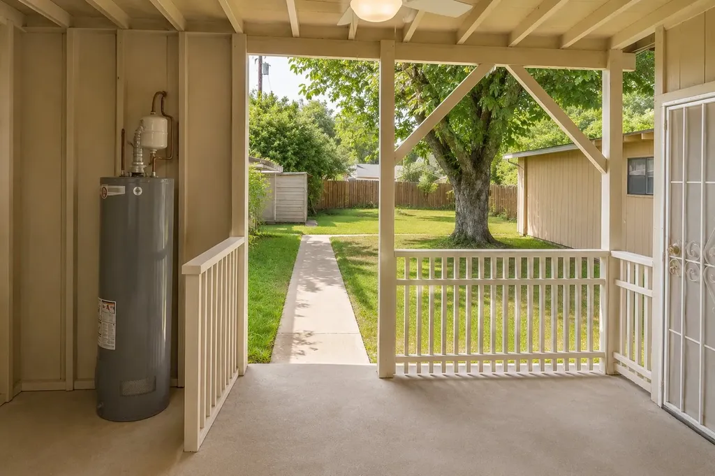 1519 Steves Avenue San Antonio TX 78210