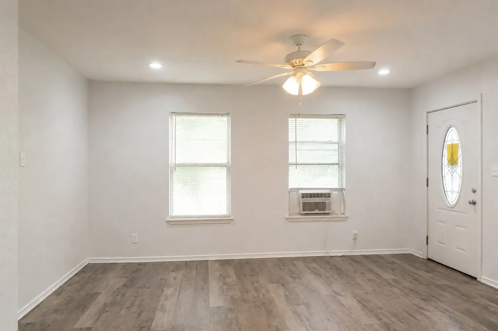 1519 Steves Avenue San Antonio TX 78210