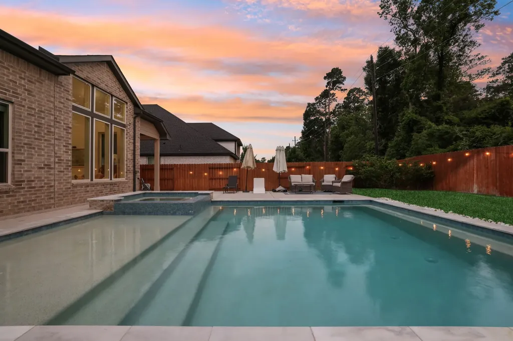 25007 Flint Lake Drive Tomball TX 77375