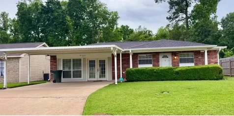 4665 Glen Oaks Circle Beaumont TX 77708