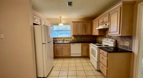 4665 Glen Oaks Circle Beaumont TX 77708