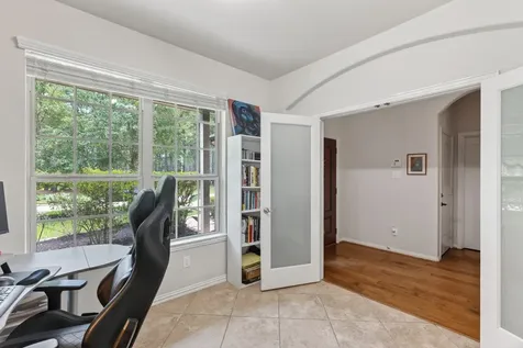 79 W Jagged Ridge Circle Spring TX 77389