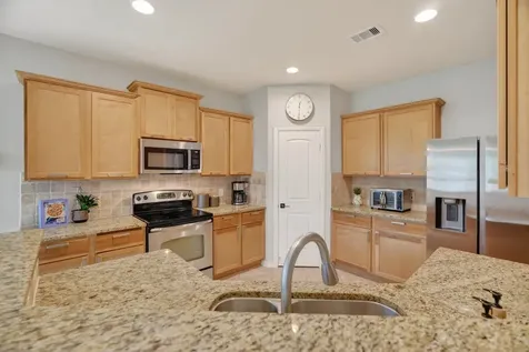 79 W Jagged Ridge Circle Spring TX 77389