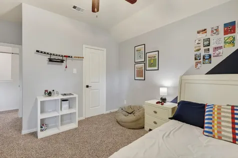 79 W Jagged Ridge Circle Spring TX 77389