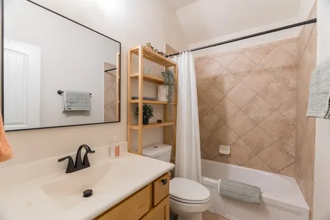 79 W Jagged Ridge Circle Spring TX 77389