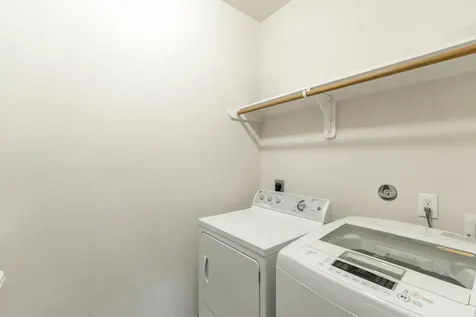 79 W Jagged Ridge Circle Spring TX 77389